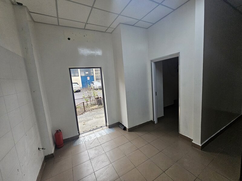 Stefan cel Mare, Spitalul Colentina, de inchiriat spatiu comercial.